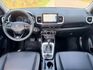 2022年 HYUNDAI VENUE GLB版  低里程+一手車+雙色套件+原版件  環景+盲點+車道偏離+Qi無線充電  韓系潮流典雅時尚都會跨界小休旅  第5張縮圖
