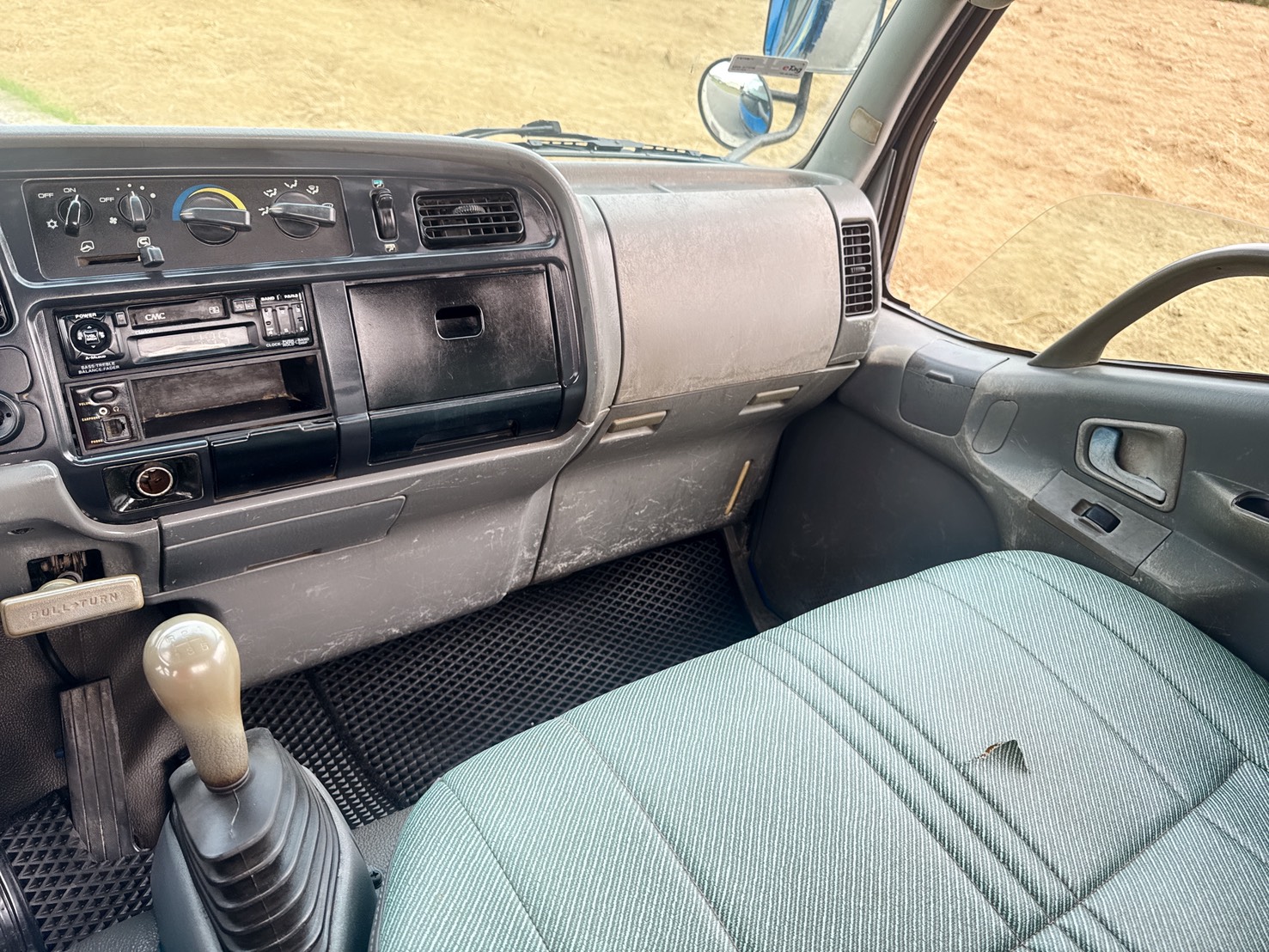 2002年 三菱 堅達 3.5噸 10.5尺   框式木床~低里程~柴油大扭力  商務運輸~超耐操生財工具首選  第9張相片