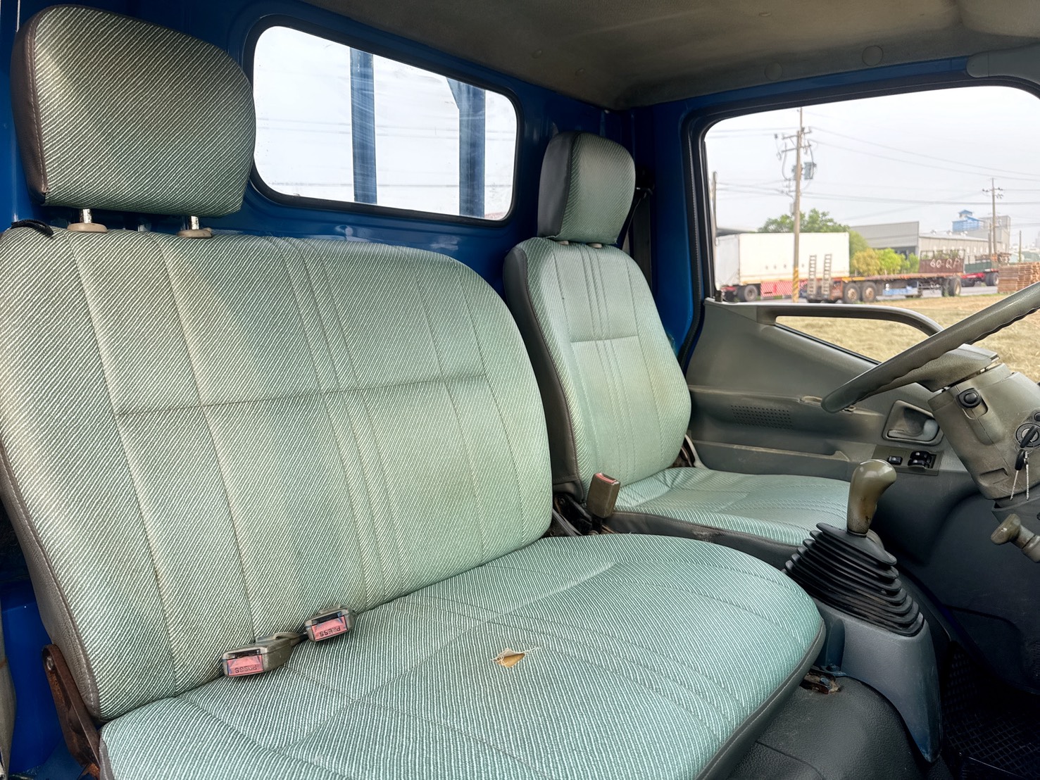 2002年 三菱 堅達 3.5噸 10.5尺   框式木床~低里程~柴油大扭力  商務運輸~超耐操生財工具首選  第13張相片