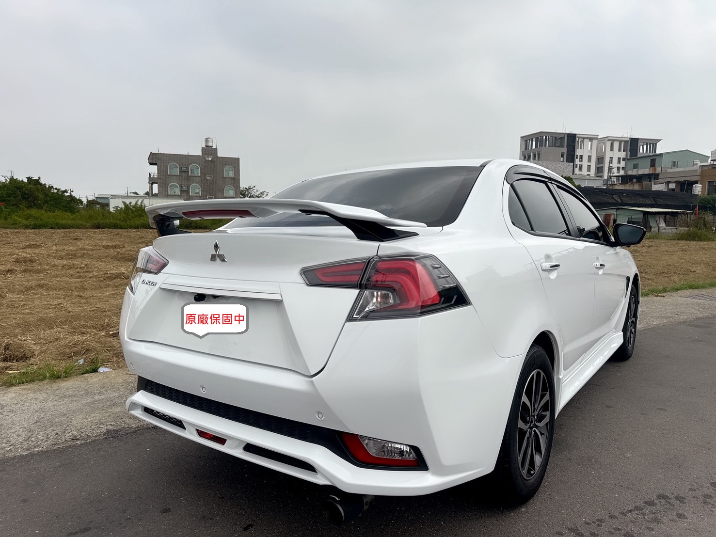 2023年 三菱 GRAND LANCER  經典車款~魅力型~原廠保固中  安全+科技+動感+性能一應俱全  車身流線外型+熱血帥氣車款首選  第4張相片