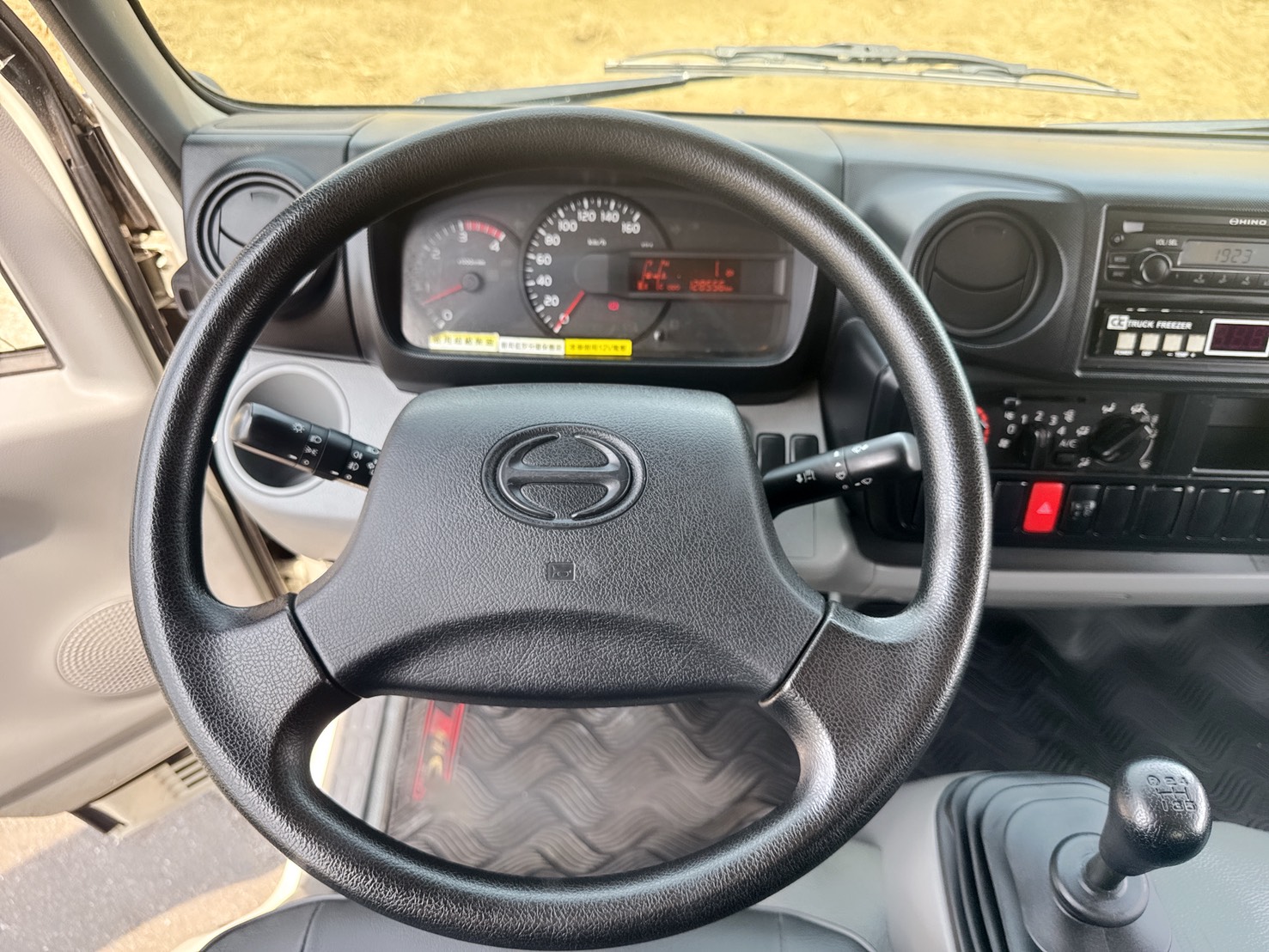 2019年 HINO 11.5尺 冷凍車  免使用尿素+已升級總重5噸  同級車中扭力最大~原廠保養  低里程~物流運輸業第一首選  第8張相片