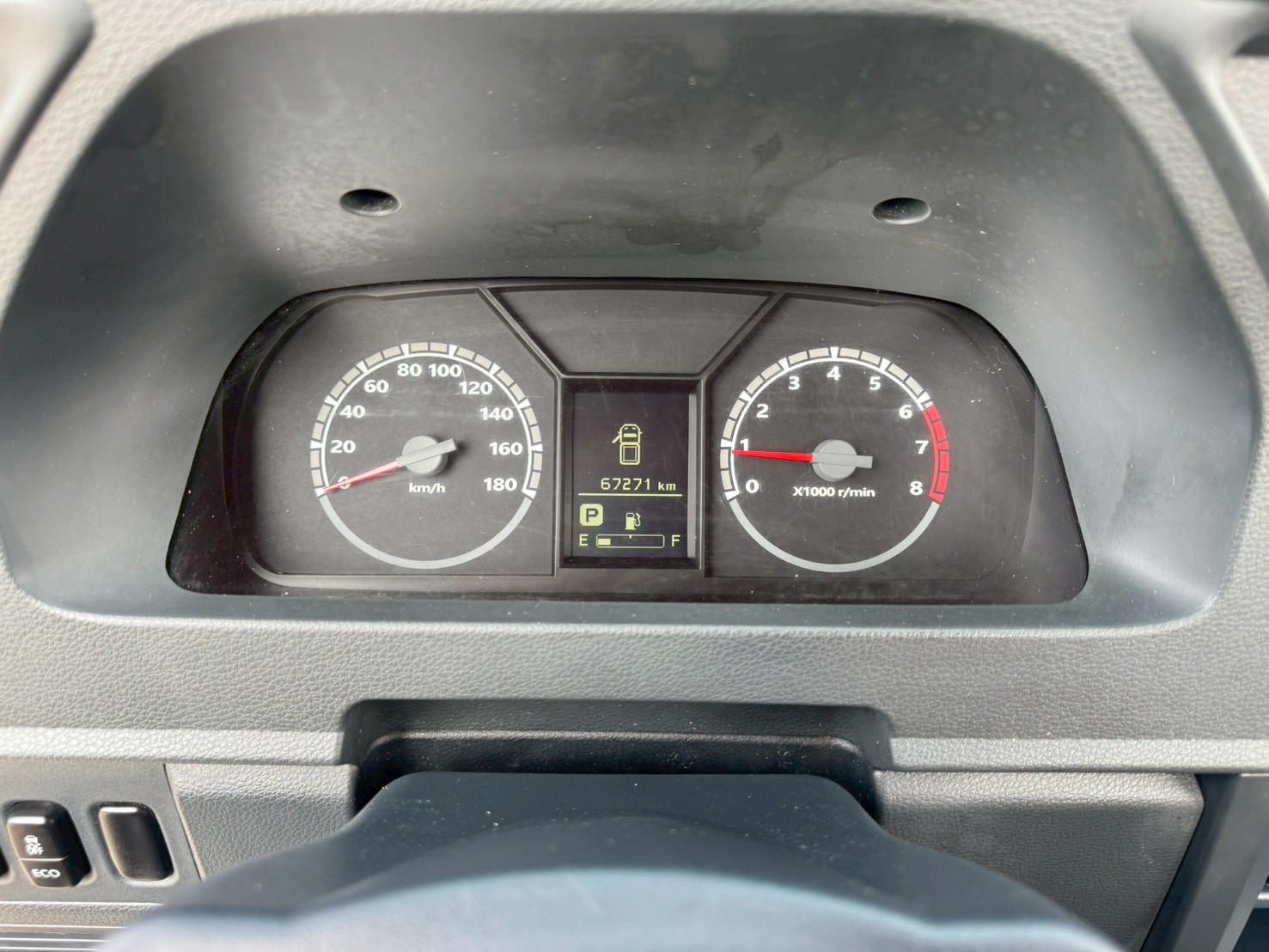 2023年 三菱 得利卡貨車 自排  全新框式木床+內外車況極佳  足有力+真耐操+載貨空間大  第8張相片