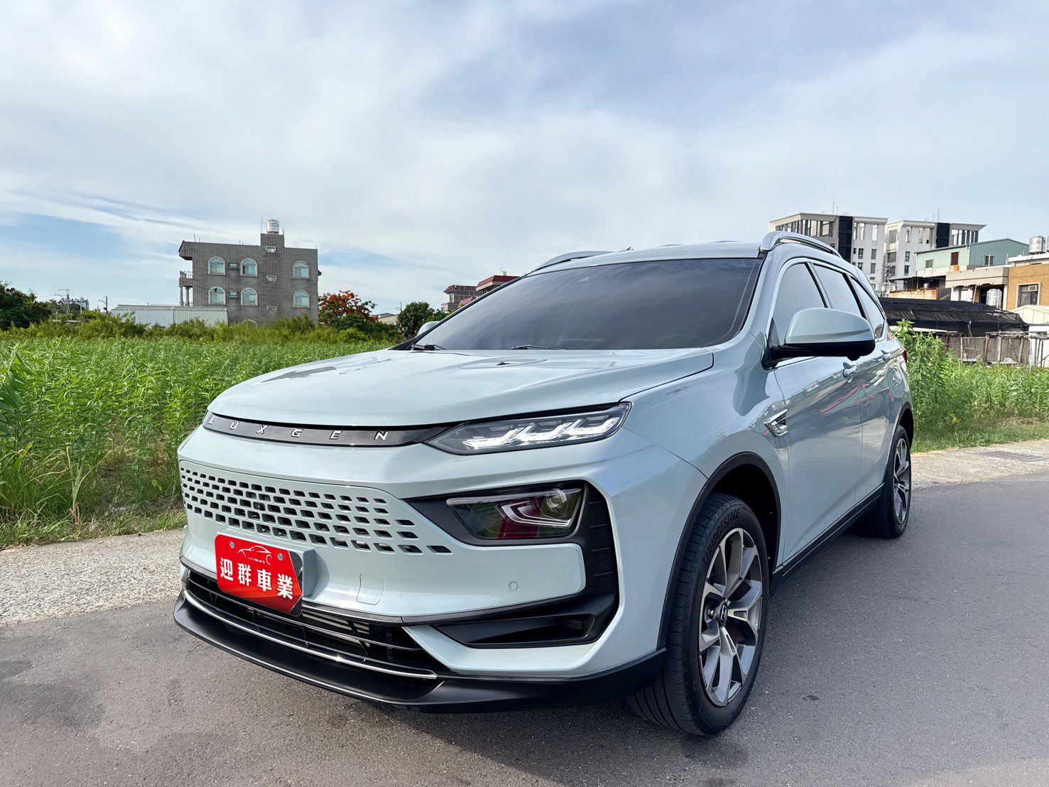 2023年 Luxgen URX Neo  7人樂活版~原廠保養+一手車  低里程+搭載專利多功能斜坡板  輪椅固定機構(底板上扣環固定)  打造舒適與科技兼備的智能座艙  第1張相片