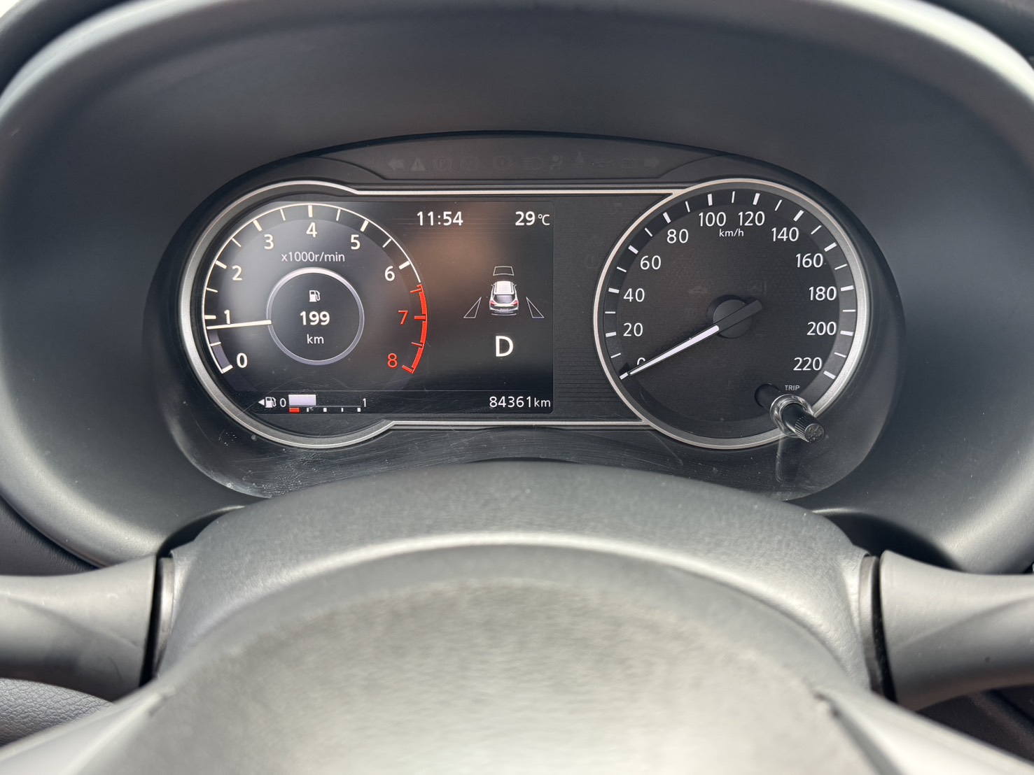 2020年 NISSAN KICKS 智行旗艦版  都市小休旅~靈活操控性~省油省稅  智行科技擁有完整頂級行車安全配備  年輕動感流線外觀+質感細膩內在美學  第7張相片