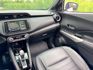 2020年 NISSAN KICKS 智行旗艦版  都市小休旅~靈活操控性~省油省稅  智行科技擁有完整頂級行車安全配備  年輕動感流線外觀+質感細膩內在美學  第9張縮圖