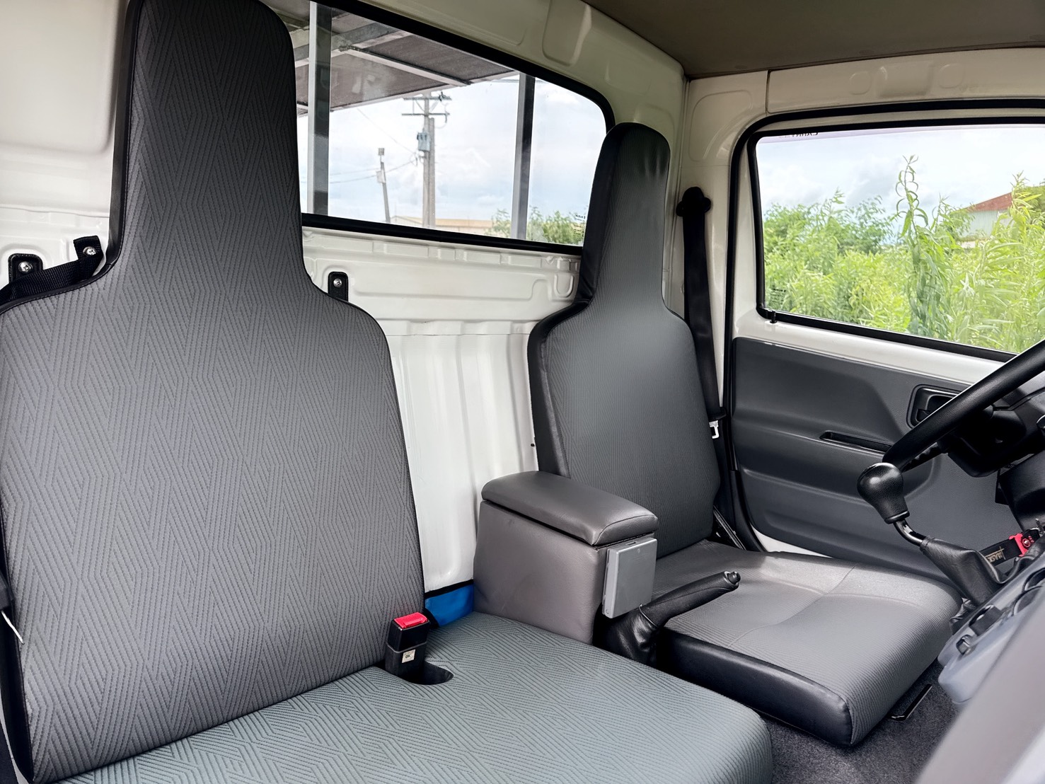 2020年 SUZUKI CARRY 1.5L 貨車  加高三面掀帆布+120cm升降尾門  同級貨車最小迴轉半徑~靈活操控  耐載~耐用~耐操~貨斗載貨空間大  第15張相片