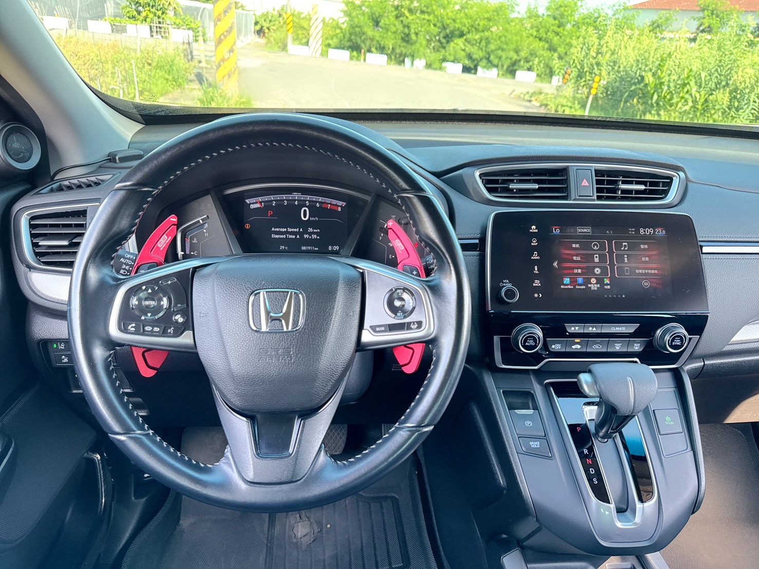 2019年 HONDA CR-V VTI-S版  搭載1.5L VTEC Turbo~省稅省油  高達23項的主被動安全輔助科技  全新風貌所勾勒的前衛流線身影  第8張相片