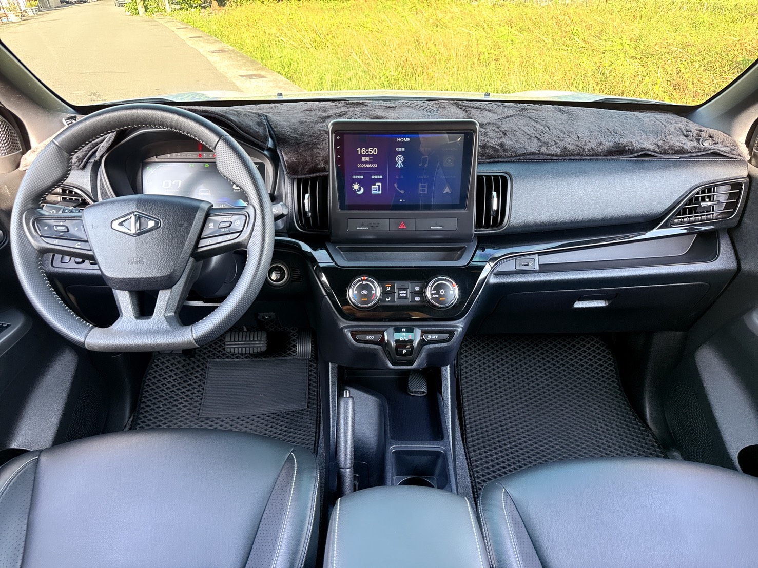 2024年 中華 NEW ZINGER 旗艦型  1.5T 新引擎+原廠保固中+原廠保養  「Level 2 」 ADAS 先進駕駛輔助系統  LKA車道置中輔助+10.25吋數位儀錶  全新外觀造型+內裝質感提升驚艷感受  第5張相片