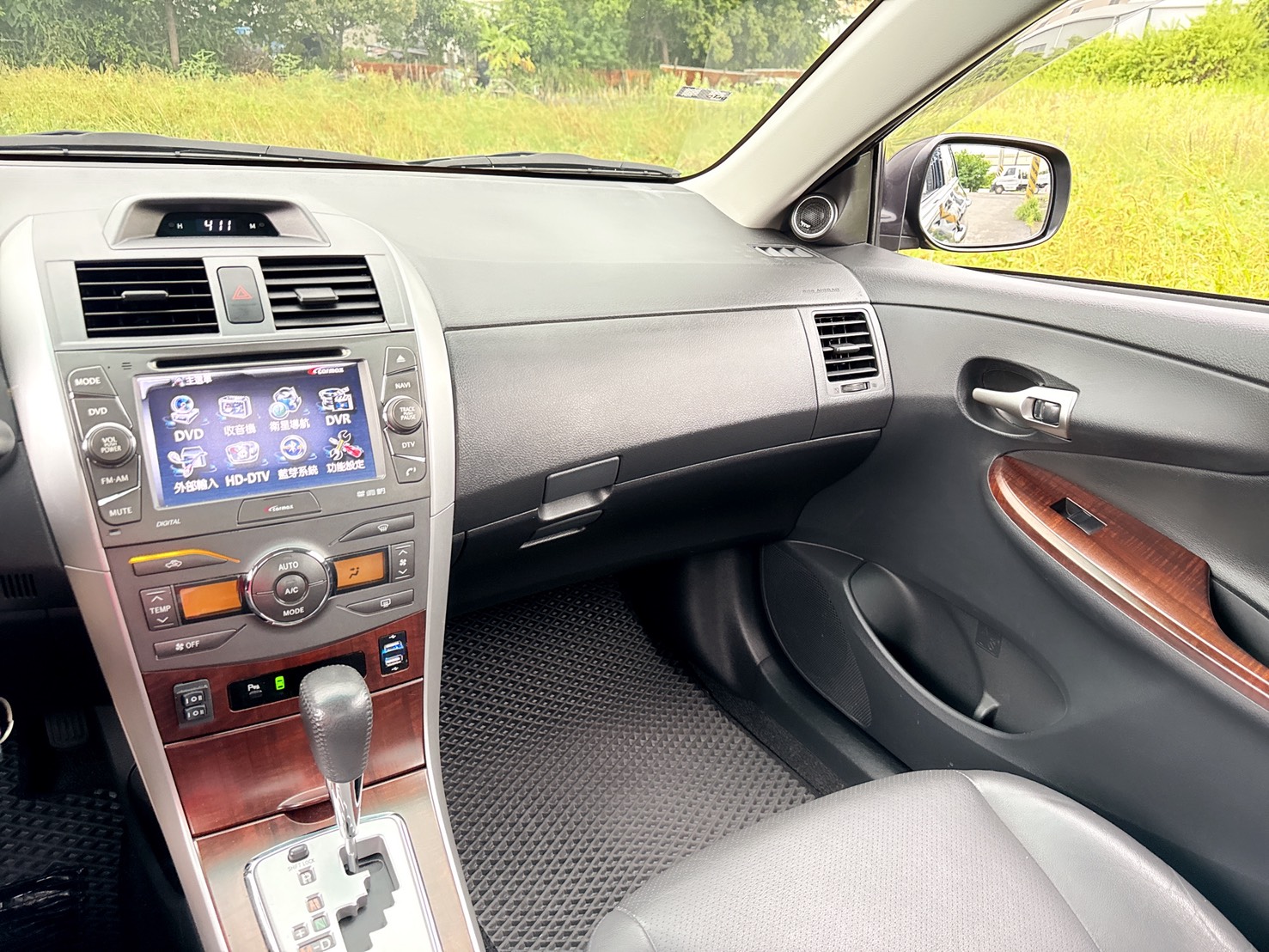 2012年 TOYOTA ALTIS  E版  原廠保養+一手車+高妥善率  空間寬敞+乘坐舒適+動力充足  省油省稅金~通勤代步用車首選  第10張相片