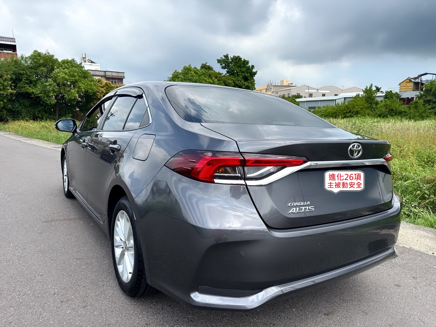 2019年 TOYOTA Corolla Altis尊爵版  全車原版件+行李廂空間達470公升  TNGA新世代造車工藝打造全新外型  全方位進化26項主動+被動安全科技  第3張相片