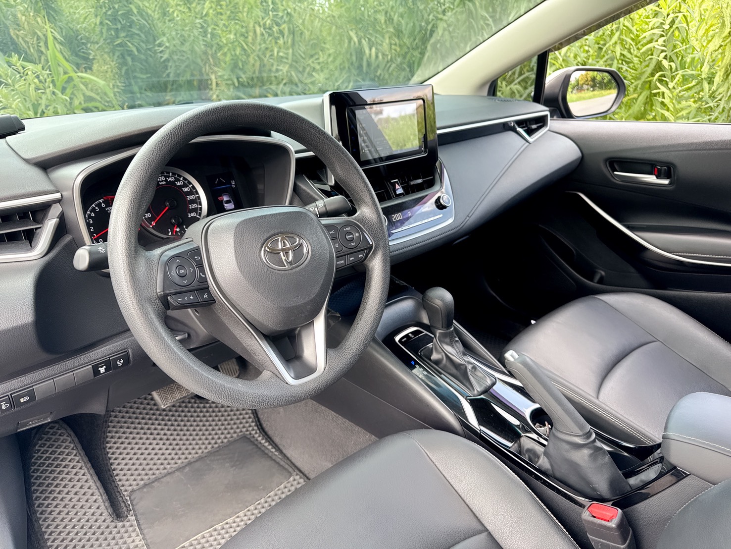2019年 TOYOTA Corolla Altis尊爵版  全車原版件+行李廂空間達470公升  TNGA新世代造車工藝打造全新外型  全方位進化26項主動+被動安全科技  第12張相片