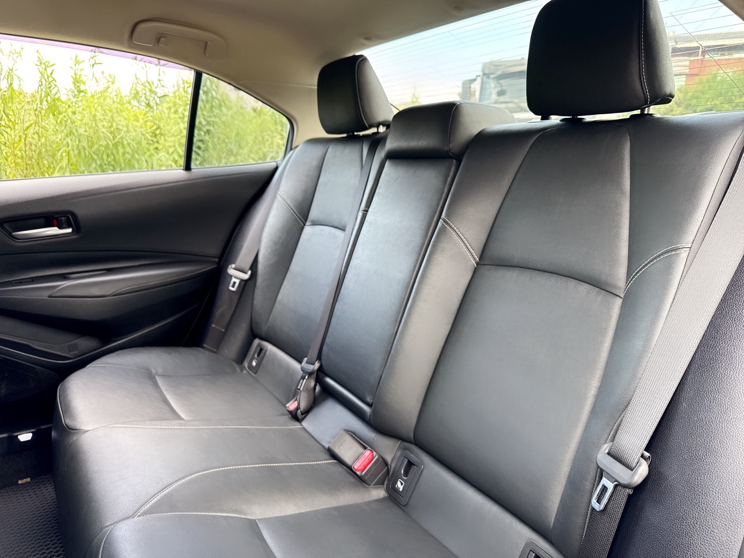 2019年 TOYOTA Corolla Altis尊爵版  全車原版件+行李廂空間達470公升  TNGA新世代造車工藝打造全新外型  全方位進化26項主動+被動安全科技  第15張相片