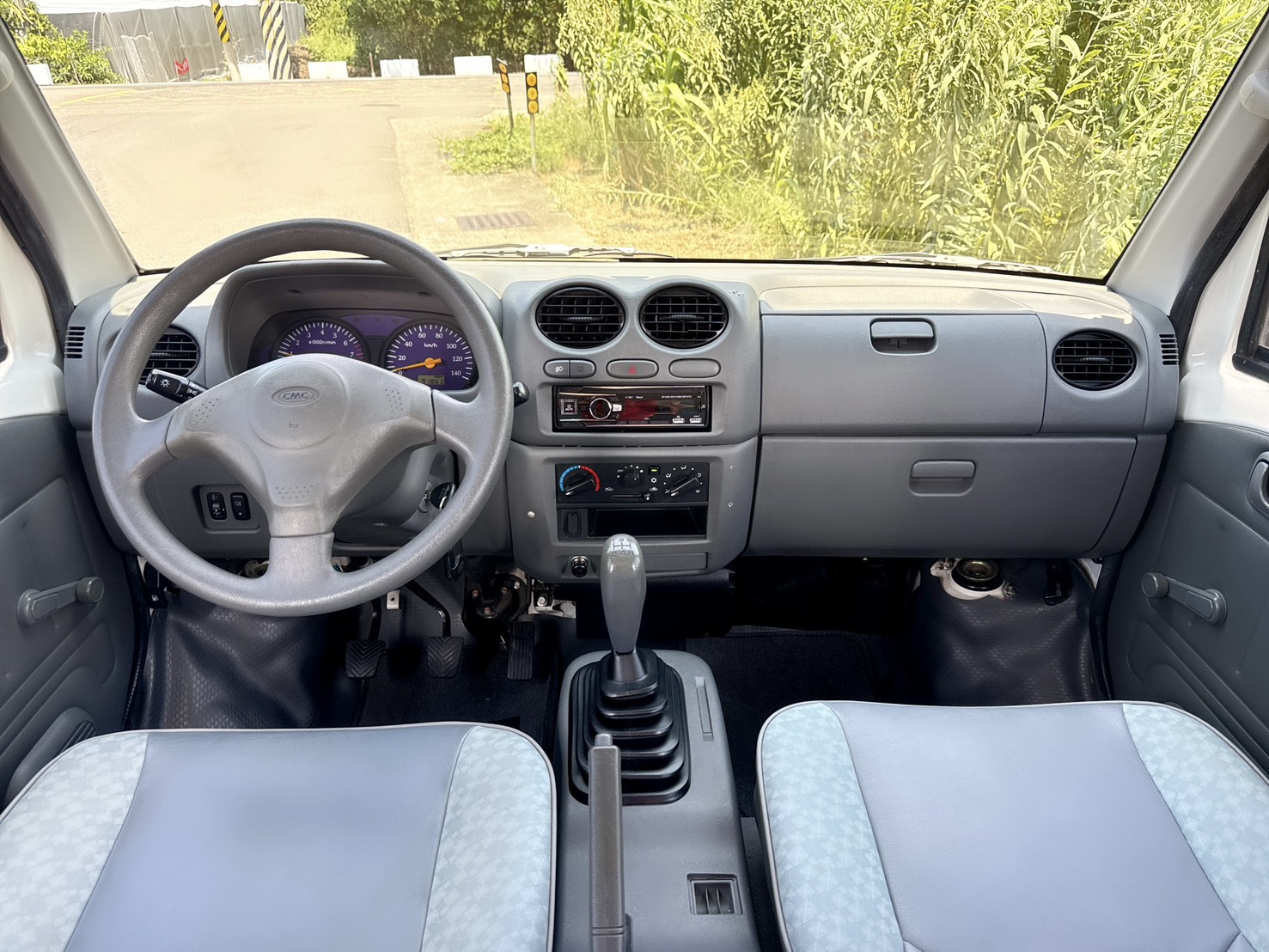 2017年 中華 菱利廂型車 1.3L   二人座廂式車型~貨車級稅金  低里程+多功能後廂超大空間  省油省稅金~多用途廂車首選  第5張相片