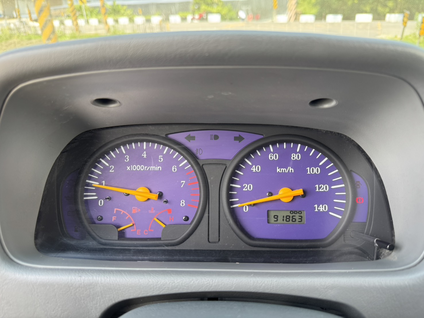 2017年 中華 菱利廂型車 1.3L   二人座廂式車型~貨車級稅金  低里程+多功能後廂超大空間  省油省稅金~多用途廂車首選  第8張相片