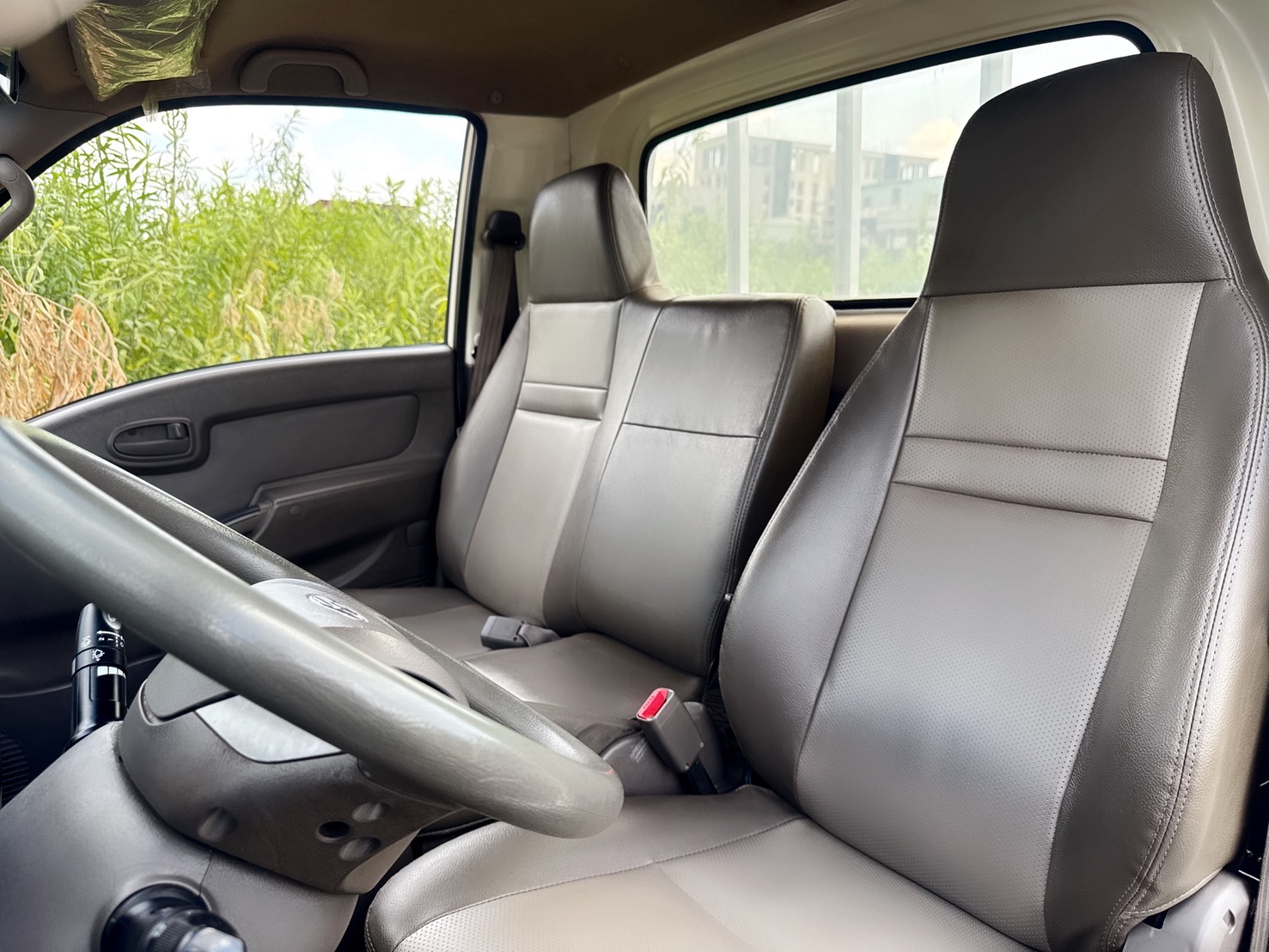 2016年 Hyundai Porter 小霸王  框式木床車型 長軸貨床長9.3尺  超低里程~年均里程約8600公里  柴油大馬力高扭力~總重3.25公噸  第12張相片