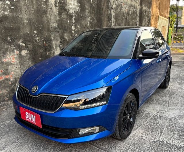 2016 SKODA FABIA 1.2TSI 里程9.4萬公里 認證車‼️  免鑰匙 摸門解鎖 定速巡航 光感應頭燈  第1張相片