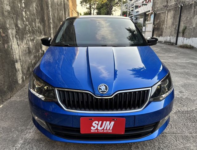 2016 SKODA FABIA 1.2TSI 里程9.4萬公里 認證車‼️  免鑰匙 摸門解鎖 定速巡航 光感應頭燈  第2張相片