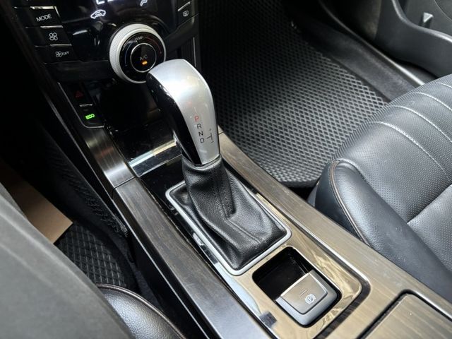 高CP值代步車‼️  2016 納智捷 S5 TURBO ECO HYPER 1.8經典型 里程12.7萬公里 原鈑件  第16張相片