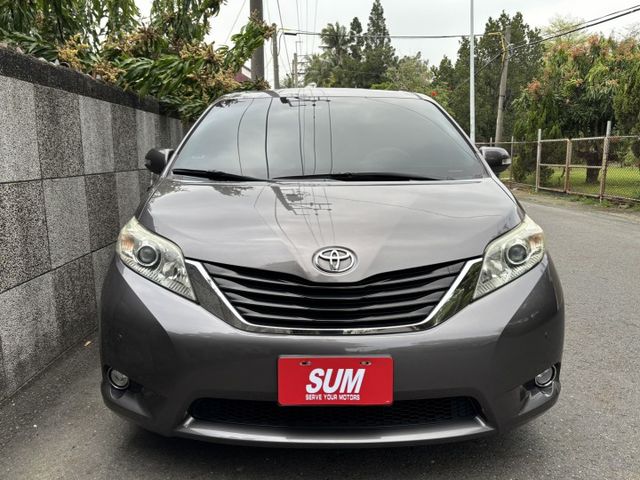 2011 TOYOTA SIENNA 3.5LE 八人座 里程13.9萬英里 原鈑件 認證車‼️  第2張相片