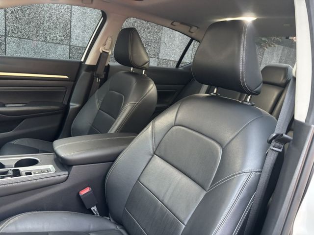 小改款全速域Lv.2  2022 NISSAN ALTIMA 2.0卓越旗艦版 僅跑3萬公里 原鈑件 原廠保養 新車保固  第10張相片