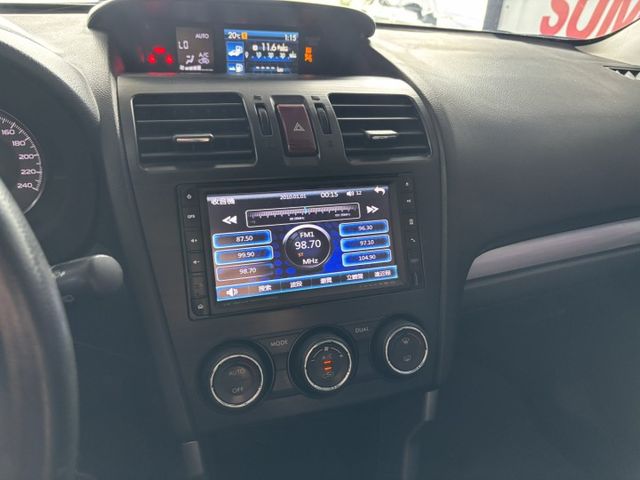 2013 SUBARU FORESTER 2.0 i Premiums 里程20.3萬公里 原鈑件 可認證‼️  第12張相片