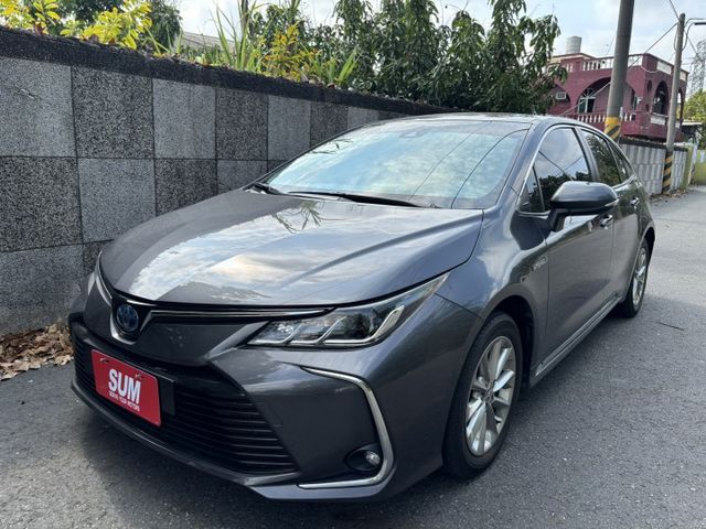 2022 TOYOTA ALTIS 油電尊爵版 里程4.3萬公里 原鈑件 新車保固中 認證車‼️  第1張相片