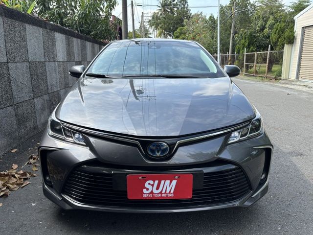 2022 TOYOTA ALTIS 油電尊爵版 里程4.3萬公里 原鈑件 新車保固中 認證車‼️  第2張相片