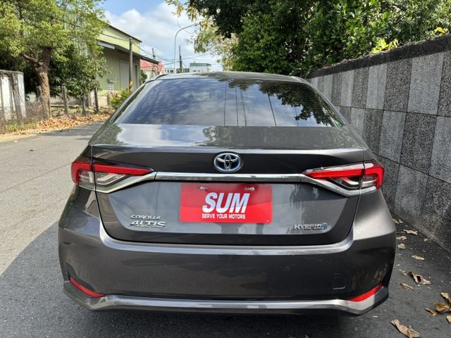 2022 TOYOTA ALTIS 油電尊爵版 里程4.3萬公里 原鈑件 新車保固中 認證車‼️  第5張相片