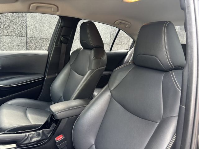 2022 TOYOTA ALTIS 油電尊爵版 里程4.3萬公里 原鈑件 新車保固中 認證車‼️  第10張相片