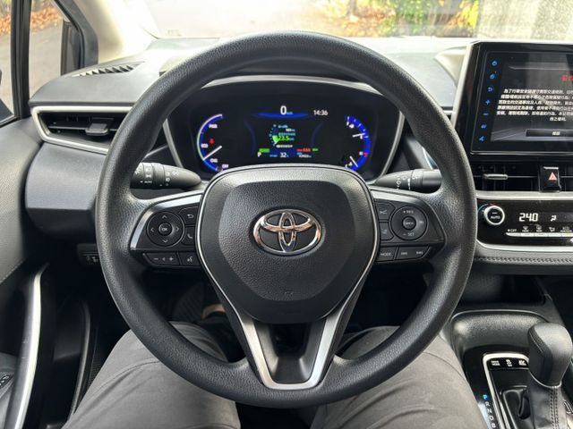 2022 TOYOTA ALTIS 油電尊爵版 里程4.3萬公里 原鈑件 新車保固中 認證車‼️  第13張相片