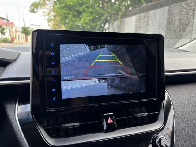 2022 TOYOTA ALTIS 油電尊爵版 里程4.3萬公里 原鈑件 新車保固中 認證車‼️  第16張相片