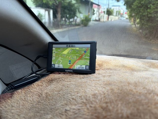 載人載貨兩相宜 省油高妥善率 擺攤跑工地都可以  2012 TOYOTA INNOVA 2.0自排 里程25.9萬公里  第15張相片