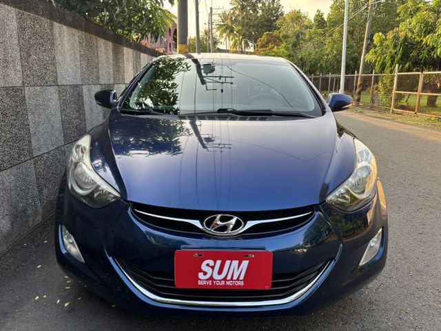 2014 現代 ELANTRA 1.8豪華版 里程12萬公里 原鈑件 可保固 認證車‼️  雙區恆溫 電折後視鏡 雨滴感  第2張相片