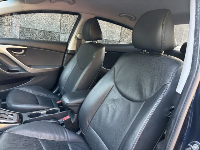 2014 現代 ELANTRA 1.8豪華版 里程12萬公里 原鈑件 可保固 認證車‼️  雙區恆溫 電折後視鏡 雨滴感  第8張相片