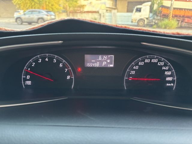 2016 TOYOTA SIENTA 7人座豪華版 里程15.5萬公里 可保固 認證車‼️  免鑰匙 摸門解鎖 原廠導航  第14張相片