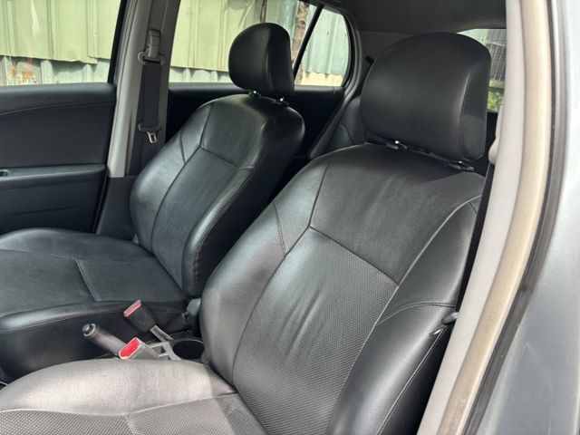 入庫整備  2013 TOYOTA YARIS 1.5G版 里程21.9萬公里 原鈑件 可保固 可認證‼️  第6張相片