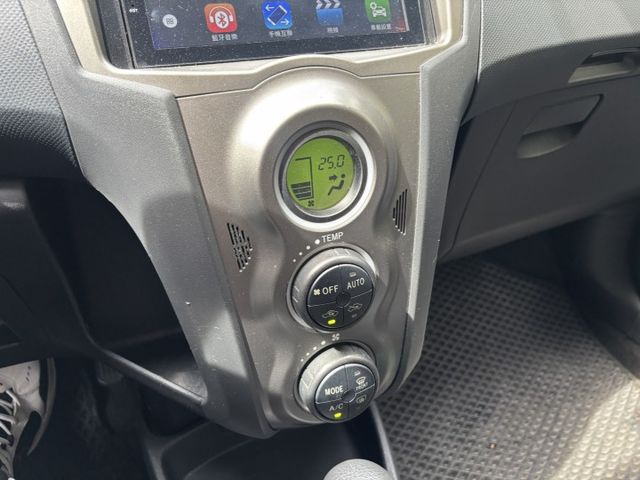 入庫整備  2013 TOYOTA YARIS 1.5G版 里程21.9萬公里 原鈑件 可保固 可認證‼️  第12張相片