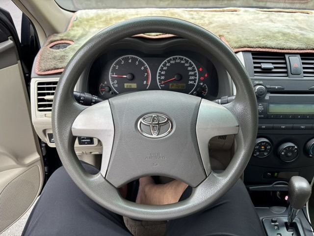 2009 TOYOTA ALTIS 1.8 四速 里程14.2萬公里 車況不錯 全車重新烤漆‼️  皮椅 鋁圈 電折後視  第11張相片