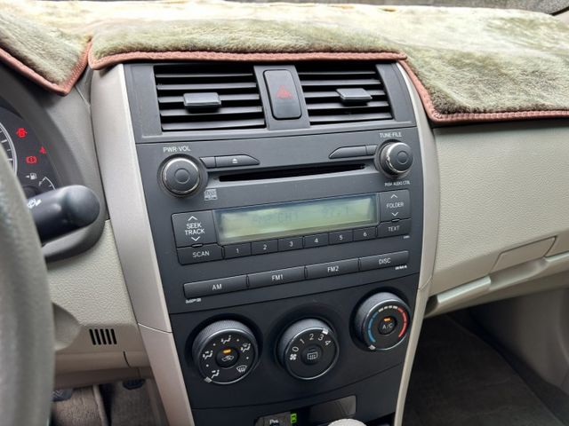 2009 TOYOTA ALTIS 1.8 四速 里程14.2萬公里 車況不錯 全車重新烤漆‼️  皮椅 鋁圈 電折後視  第13張相片