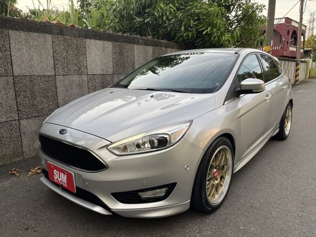 2017 FORD FOCUS 1.5T S版 里程10.6萬公里 原鈑件 原廠保養 可保固 認證車‼️  第1張相片