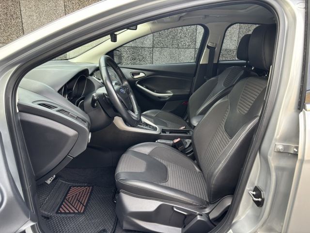 2017 FORD FOCUS 1.5T S版 里程10.6萬公里 原鈑件 原廠保養 可保固 認證車‼️  第10張相片
