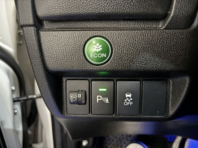 2014 HONDA FIT S版 里程23.7萬公里 車況不錯‼️  換檔撥片 倒車顯影 恆溫空調 電折後視鏡 定速巡  第14張相片