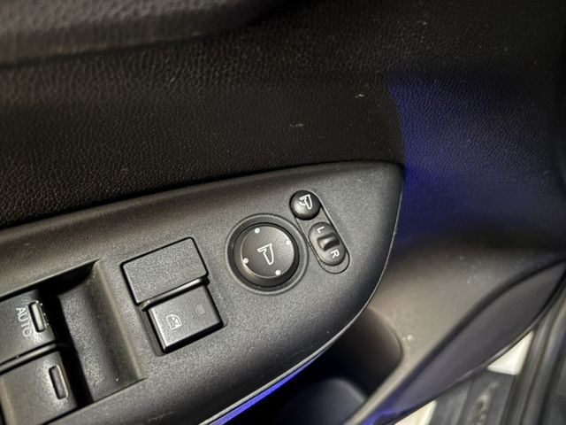 2014 HONDA FIT S版 里程23.7萬公里 車況不錯‼️  換檔撥片 倒車顯影 恆溫空調 電折後視鏡 定速巡  第15張相片