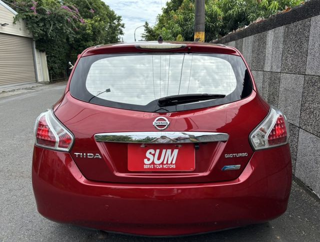 稀有渦輪版 2014 NISSAN TIIDA 1.6渦輪豪華版 里程18.1萬公里 可保固 認證車‼️  升級 安卓機  第5張相片