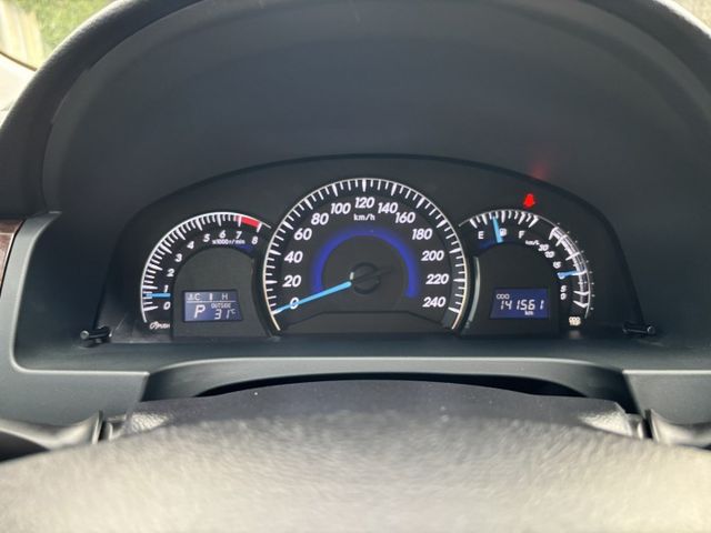 2017 TOYOTA CAMRY 2.0經典版 7.5代 里程14.1萬公里 原鈑件 可保固 認證車‼️  HID頭燈  第12張相片