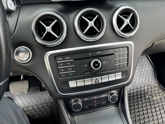 2015/16 BENZ A180 小改款 里程15.9萬公里 認證車‼️  LED頭燈 LED尾燈 免鑰匙 換檔撥片  第12張相片