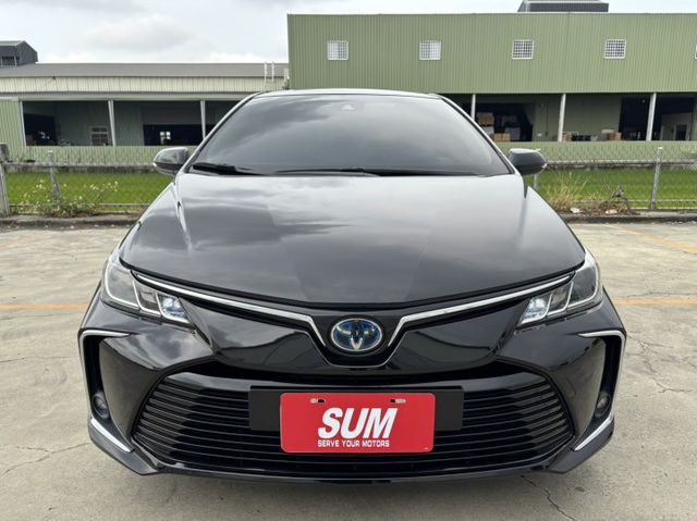 2020 TOYOTA ALTIS 油電尊爵版 里程11.6萬公里 原鈑件 認證車 大電池新車保固中‼️免鑰匙 盲點偵測  第2張相片
