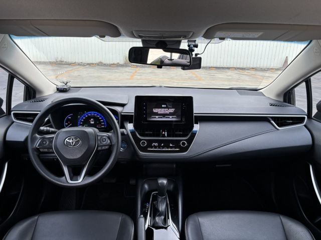 2020 TOYOTA ALTIS 油電尊爵版 里程11.6萬公里 原鈑件 認證車 大電池新車保固中‼️免鑰匙 盲點偵測  第12張相片