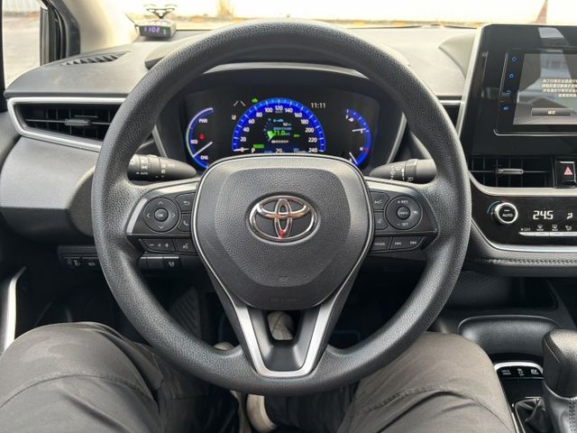 2020 TOYOTA ALTIS 油電尊爵版 里程11.6萬公里 原鈑件 認證車 大電池新車保固中‼️免鑰匙 盲點偵測  第13張相片