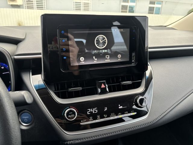 2020 TOYOTA ALTIS 油電尊爵版 里程11.6萬公里 原鈑件 認證車 大電池新車保固中‼️免鑰匙 盲點偵測  第15張相片